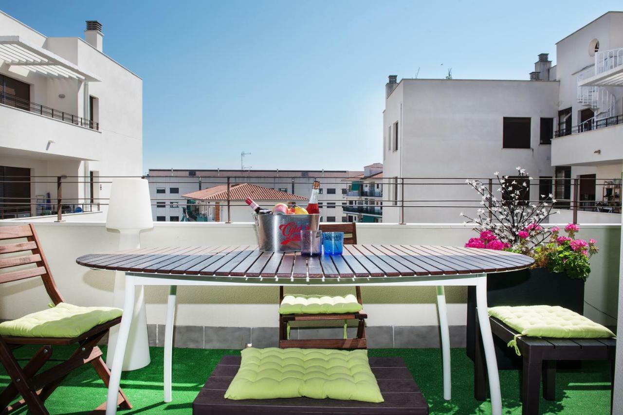 New Apartment With Big Terrace 10 Min Walk To Beach Supermarkets Calafell Bagian luar foto