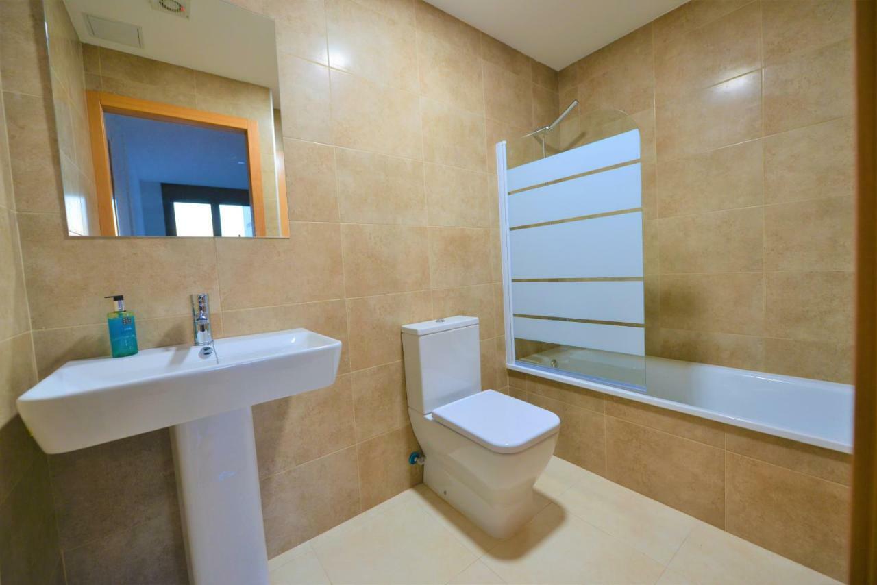 New Apartment With Big Terrace 10 Min Walk To Beach Supermarkets Calafell Bagian luar foto