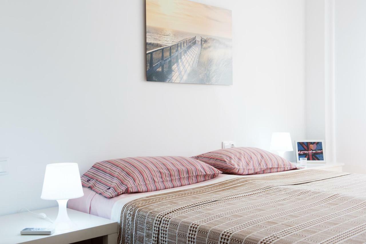New Apartment With Big Terrace 10 Min Walk To Beach Supermarkets Calafell Bagian luar foto